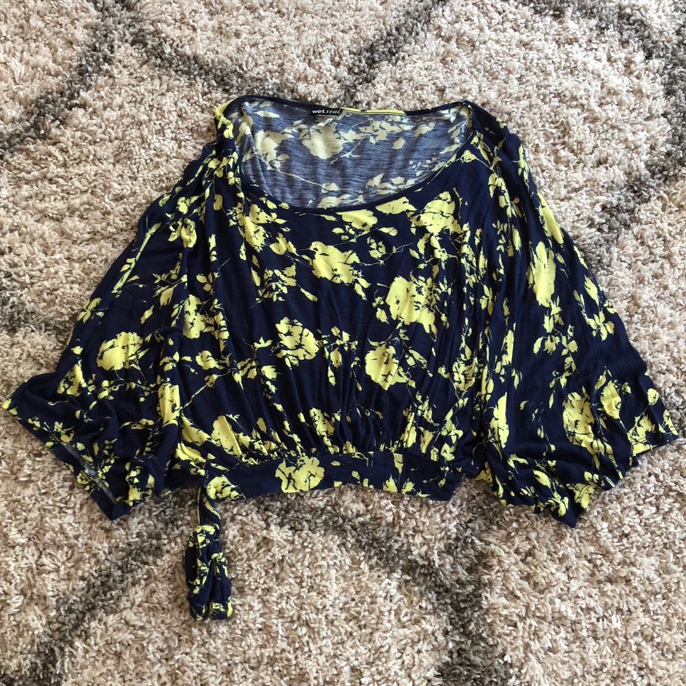 Bell sleeve crop top